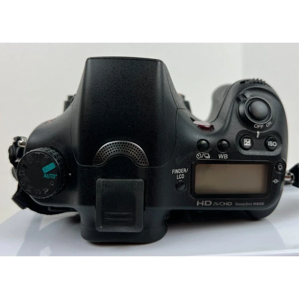 Sony Alpha A77 SLT-A77 24.3MP Digital SLT Camera Lot Photography Batteries